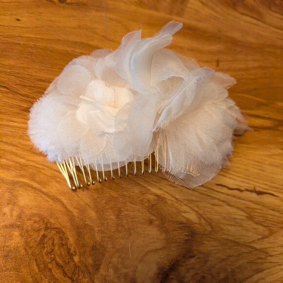 LELET NY Lydia Floral Hair Comb - Picture 2 of 4